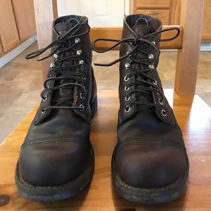 Authentic Red Wing Iron Rangers 8111 (Amber)